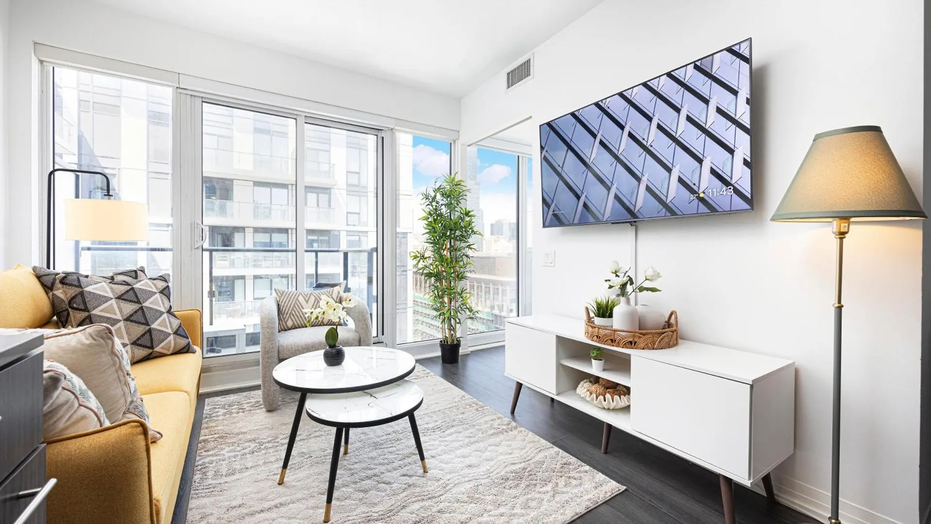 アパート Luxury & Modern Suite 5 Minutes From Eaton Center トロント カナダ